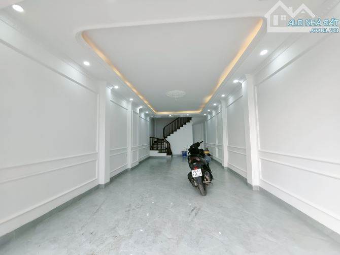 CHỦ BÁN NHÀ 5 TẦNG – TRUNG TÂM THANH TRÌ – GARA Ô TÔ – KINH DOANH - BÊN CẠNH CÁC DỰ - 2