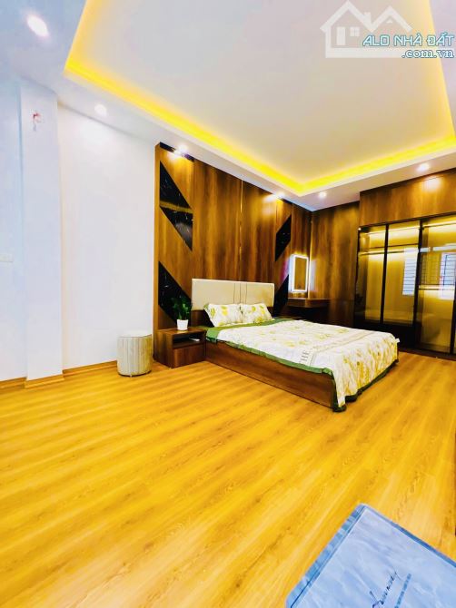 Bán nhà Ngọc Hà - sát Bảo Tàng - gần phố ,ngõ rộng 30m -  hơn 6 tỷ - 2