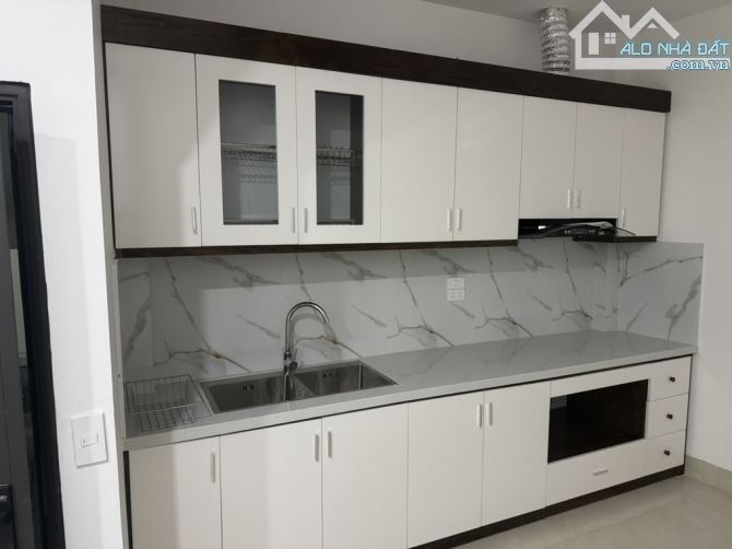 NHÀ CỔ NHUẾ LÔ GÓC 33m , 5 tầng , NGÕ NÔNG RỘNG THÔNG , GẦN NHIỀU TRƯỜNG ,CHỢ - 2