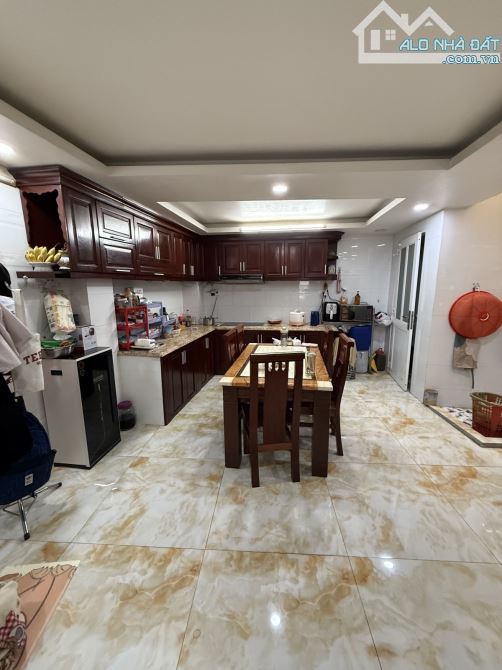 Lý Thường kiệt, Tân Bình, 6PN, 82m2, 5 Tầng, 5,4m x 15m. chỉ 16 tỷ 5 - 2