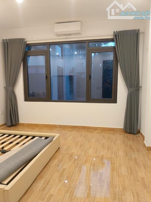 Nhà HIẾM phố Ngọc Lâm 47m x 5 tầng - 14.5 tỷ - 26