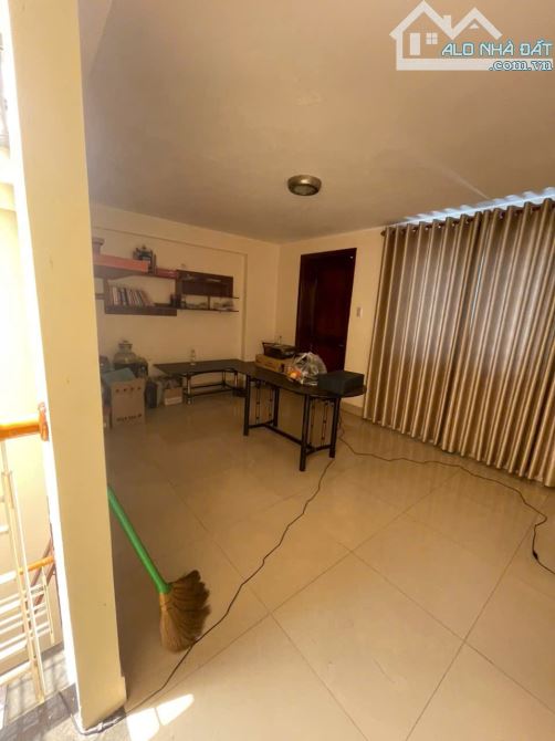 Bán Nhà MT đường Phạm Hùng nội bộ KDC T30- 99.9M.2- 4.9m x 20.2m-1Trệt 2 Lầu + Sân Thượng - 3