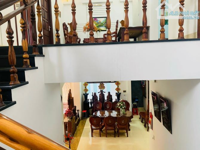 Biệt thự đẹp Hiệp Phúc – Hướng Đông Nam - 3