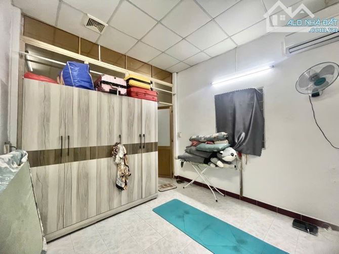 Chính Chủ Hẻm Xe Hơi ,DT 43M2 Ngang 4,3M -  Hồ Biểu Chánh - PN - 3