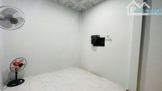 Q7 xe hơi ngủ nhà 50M² chỉ  5.26T - 3