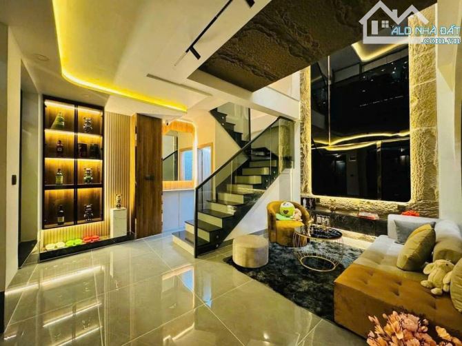 Tài chính 3 tỷ 200 triệu Mua ngay nhà Lý Chính Thắng, Quận 3, 50 m2, có HĐ thuê, SHR - 3