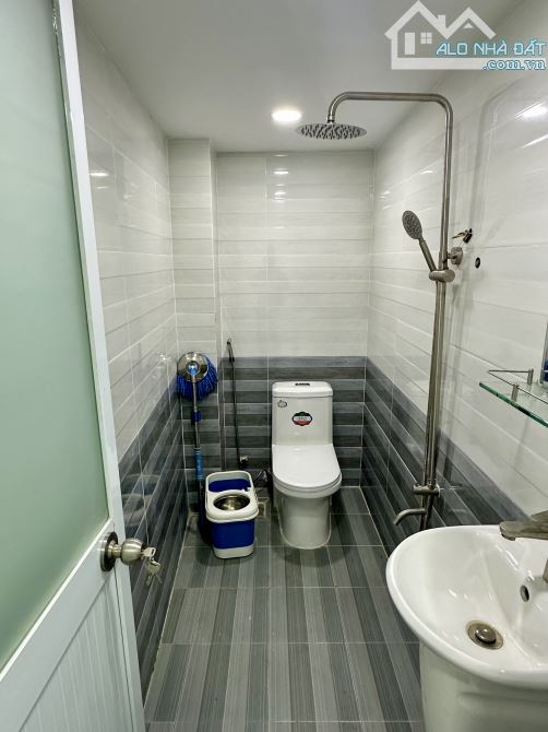 Nhà trệt + 2 lầu 4x10 đường số 14-Lê Văn Quới - Giá 4,15 tỷ - 3