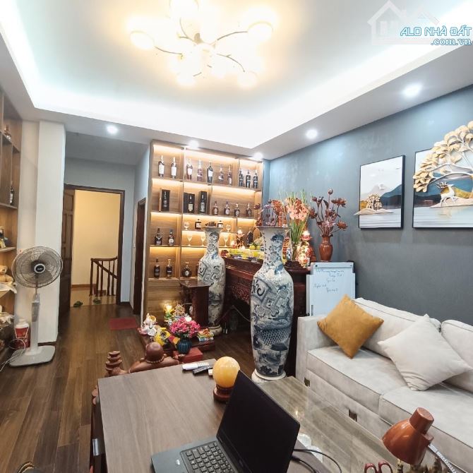 BÁN NHÀ PHỐ NGỌC THỤY – 5 TẦNG – Ô TÔ ĐỖ CỬA – NGÕ Ô TÔ THÔNG – GIÁ CHỈ 7.3 TỶ - 3