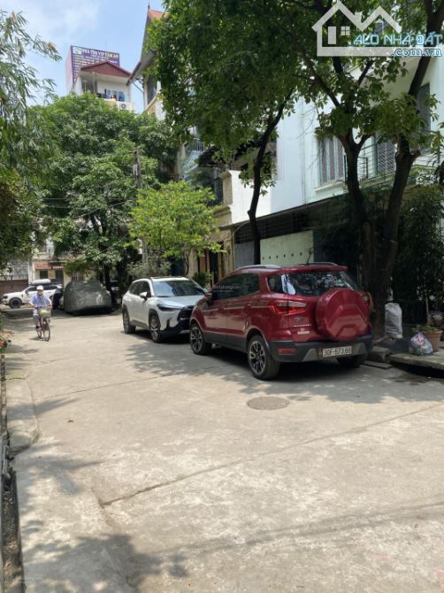 Bán nhà Kim Mã - Nguyễn Chí Thanh - Liễu Giai Ba Đình phố trong ngõ, ô tô tránh KD sầm uất - 3