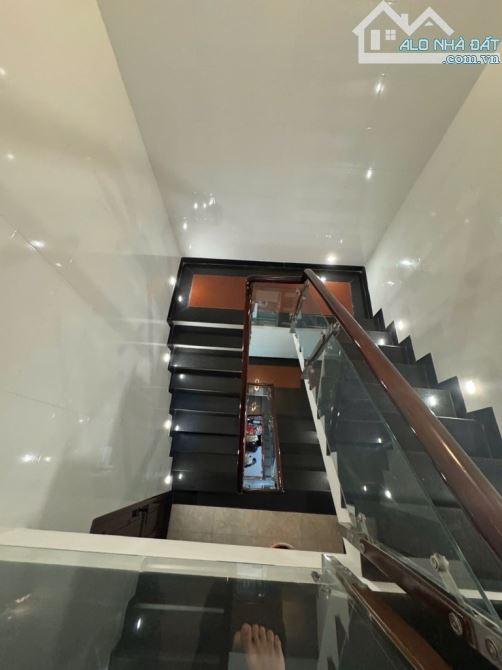 BÁN NHÀ MT HẺM 8M KD LÊ VĂN QUỚI - BÌNH TÂN- 70M2 - 4 TẦNG -NHỈNH 9 TỶ - 3