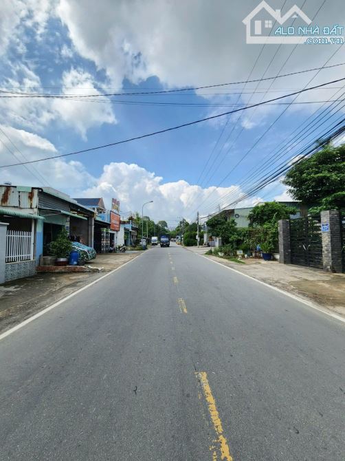 nhà 1 trệt 1 lầu 180.4m2 6ty8 TL MT đường Nguyễn Hữu Cảnh, p.Bình Nhâm - 3