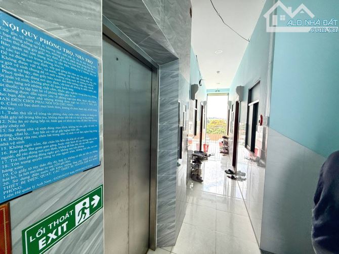 Bán nhà 2 tầng + CHDV 5 tầng thang máy. Hai mặt tiền trước sau. Tam Phú - 3