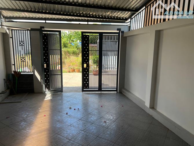 Cần bán nhà 2 tỷ 970 triệu thuộc phường Long Hương, Thành Phố Bà Rịa Vũng Tàu - 3