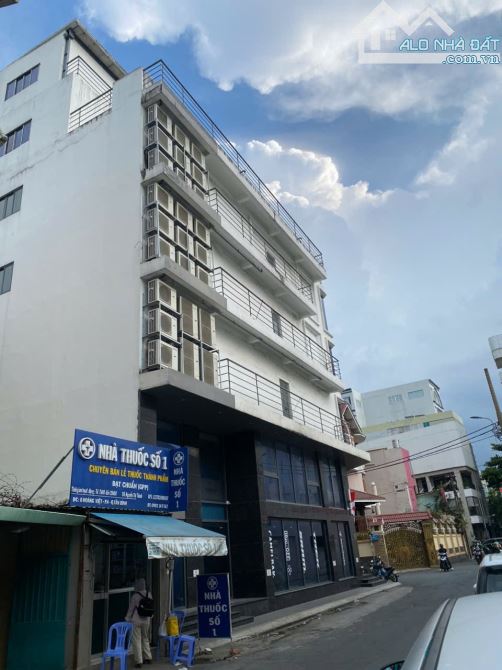 Tòa nhà 2 Mặt Tiền đường Hoàng Việt, P4, Tân Bình  - Dt: 14 x 20m. CN 270m² dtsd: 1450m2. - 3