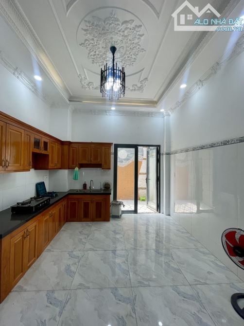 NHÀ ĐẸP TẶNG TOÀN BỘ NỘI THẤT- NGAY BỆNH VIỆN BÌNH TÂN- SÁT CHỢ . - 3