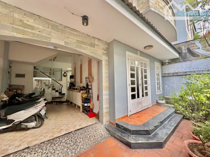 BÁN BIỆT THỰ 3 TẦNG MẶT TIỀN ĐƯỜNG 10M - NGANG 8M KHU BÊN SÔNG HIỆP BÌNH CHÁNH - 15.7 TỶ - 3
