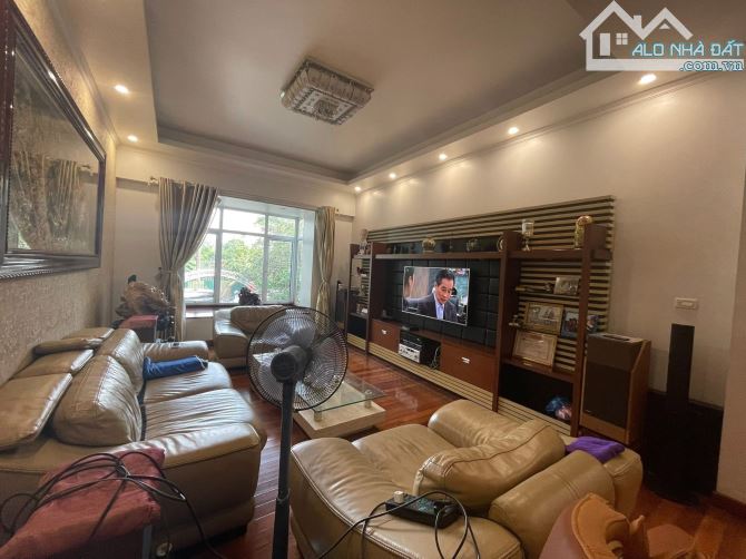BÁN BIỆT THỰ SIÊU VIP – SÁT HỒ VĂN QUÁN – 240M² – 63 TỶ - 3