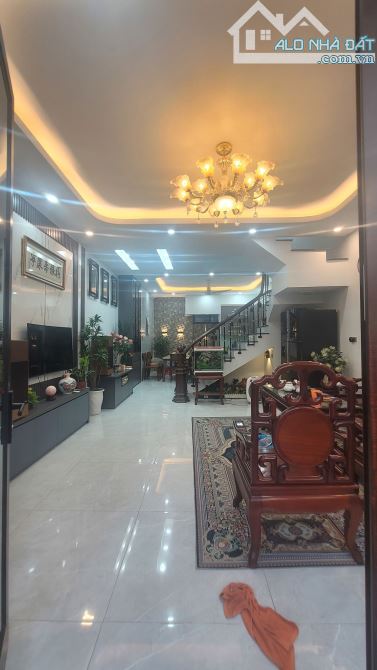 BÁN NHÀ THƯỢNG THANH,LONG BIÊN N68M2,4T,MT 5,NHÀ 3 THOÁNG, 🏡 THIẾT KẾ NHÀ CHẤT NHƯ RESORT - 3