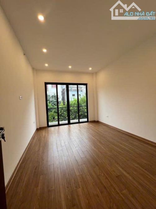 NHÀ ĐẸP 4 TẦNG - 50M² - 8.5 TỶ - GIA  THỤY - LONG BIÊN - 3