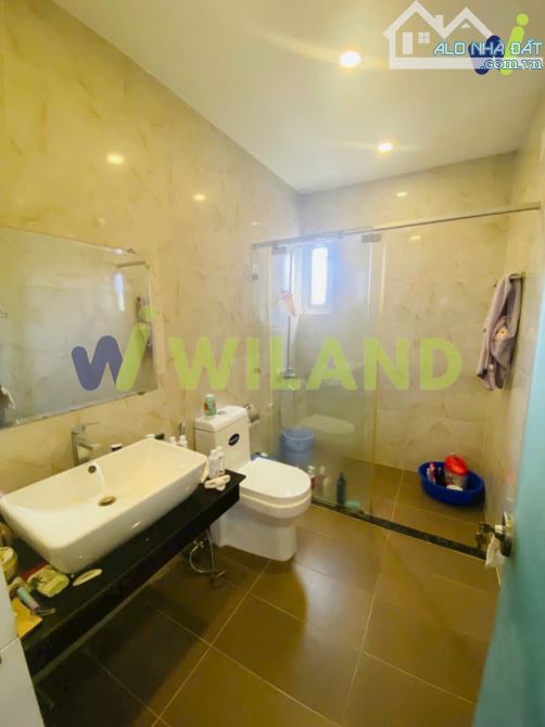 Bán Mặt tiền hèm Phan Chu Trinh,Cách biển chỉ 200m,DT 100m2-5mx21m đầu tư tốt Giá 11 Tỷ - 3