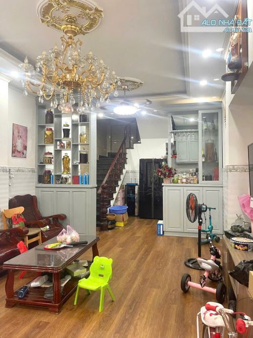 BÌNH TÂN- ĐƯỜNG 26/3 - BÁN NHÀ 4TẦNG BTCT - HẺM THÔNG 6M - 3