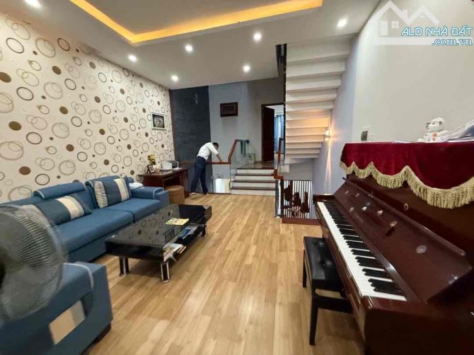 🏢 SIÊU PHẨM NHÀ 4 TẦNG - 118M² - HÀN THUYÊN - FULL NỘI THẤT CAO CẤP - CHỈ 10.95 TỶ! - 3