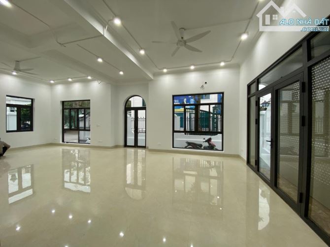 Bán Biệt Thự Mặt Phố Sa Đôi Nam Từ Liêm 206M Lô Góc 3 Mặt Tiền Vị Trí Đẹp Nhất Phố - 3