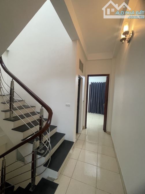 Bán nhà 40m2, dân xây chắc chắn, Thạch Bàn, Long Biên, ngõ nông - 3