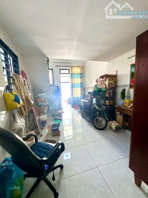 Ngay cầu vượt Linh Xuân Ô tô đậu trước nhà - 3
