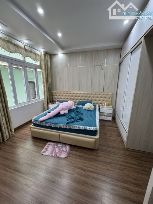 Siêu hiếm Hoàng Cầu, ô tô, kinh doanh, mặt tiền khủng, 47,5m2, chào 17 tỷ - 3