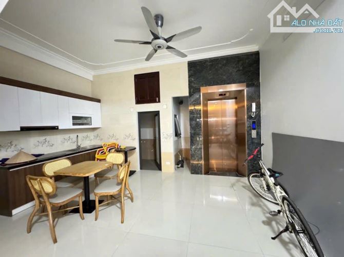 Cho Thuê Nhà Cổ Linh, Long Biên 106m2, 6T, giá 50 triệu (Vỉa hè, thang máy, kinh doanh) - 3