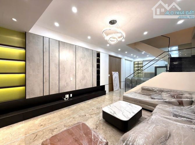 Mrs Tâm Bán SIÊU PHẨM 4 tầng ngay chân Cầu Quay, Thượng Lý, Hồng Bàng, Hải Phòng. Ngõ nông - 3