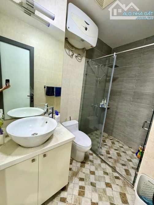 Bán gấp căn hộ chung cư Nghĩa Đô đường Hoàng Quốc Việt – 2PN – giá chỉ 4 tỷ 050. - 3