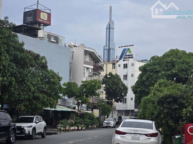 Bán nhà Đường số 4 An Khánh Quận 2 165m2 2 tầng 9 phòng 13 tỷ 990 - 3