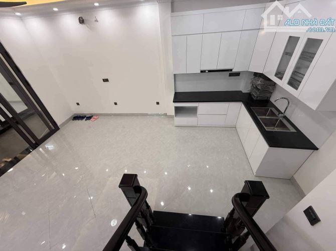 BÁN NHÀ SIÊU ĐẸP YÊN HÒA 35M 5T MT4M THIẾT KẾ HIỆN ĐẠI NGÕ RỘNG ĐẸP NHỈNH 7 TỶ - 3