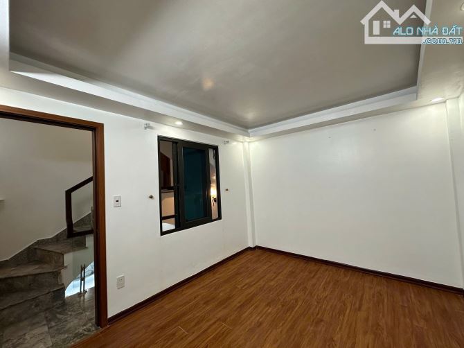 Bán nhà 3 tầng mới tinh về ở luôn ngõ 229 Hàng Kênh - 3