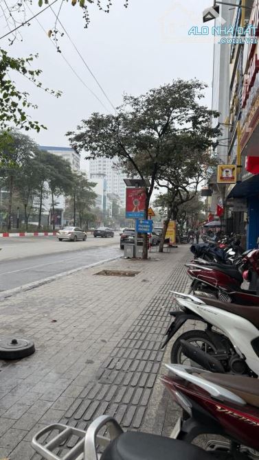 Bán toà  mặt phố Văn Cao, Ba Đình, 95m², 6 tầng, MT 5m, giá 69.4 tỷ, dòng tiền 150tr/tháng - 3