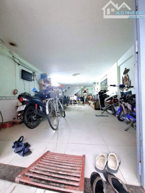 BÁN NHÀ MẶT TIỀN 62.1m2, NGANG 4m, 5.2 TỶ - Tạ Quang Bửu Phường 6 Quận 8 - 3