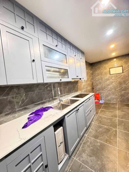 BÁN CĂN TẬP THỂ QUÂN ĐỘI QUẬN ĐỐNG ĐA - SỔ TO 43/100m, 3 NGỦ, 2 VS, FULL ĐỒ  NHÀ ĐẸP LUNG - 3