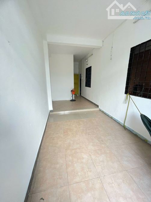 Cho thuê phòng trọ ban công giá rẻ đường Nguyễn Phúc Chu Phường 15 Tân Bình - 3