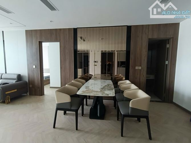 Dleroi Soleil 2 ngủ -3 ngủ view Hồ Tây, Sông Hồng giá từ 8,6 tỷ -16 tỷ sẵn sổ đỏ giao dịch - 3
