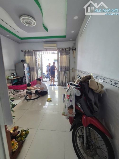 Bán nhà Mã Lò, gần chợ Gò Xoài, nhà đẹp vào ở ngay, 34m² - 4x9 - 2 tầng, chỉ hơn 3 tỷ - 3
