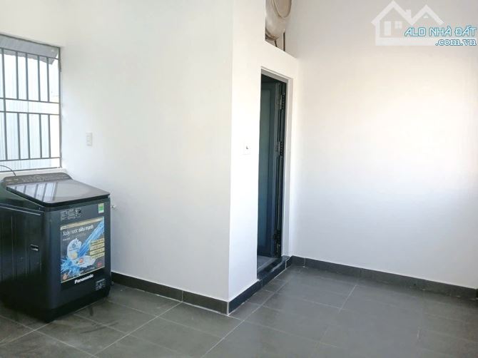siêu phẩm nhà 3 tầng kiệt oto trần cao vân - 3