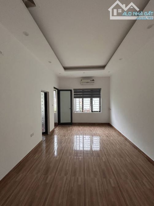 🌹🌹🌹NGÕ THÔNG - KINH DOANH - NHÀ 3 TẦNG  - NHÀ ĐẸP CHỦ MỚI CHỈ VIỆC VỀ Ở💥💥💥💥 - 3