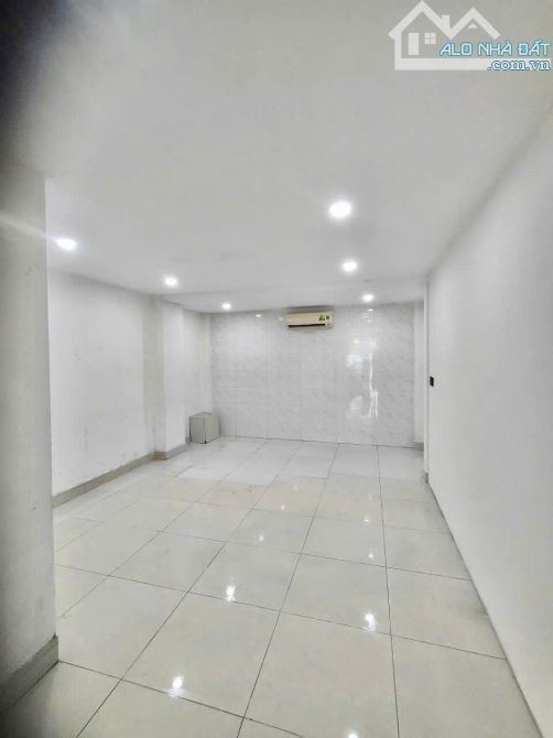 Cho thuê Nhà Đường Tên Lửa Aeon Mall Bình Tân.  DT 4x20. 3,5 tấm 26 triệu - 3