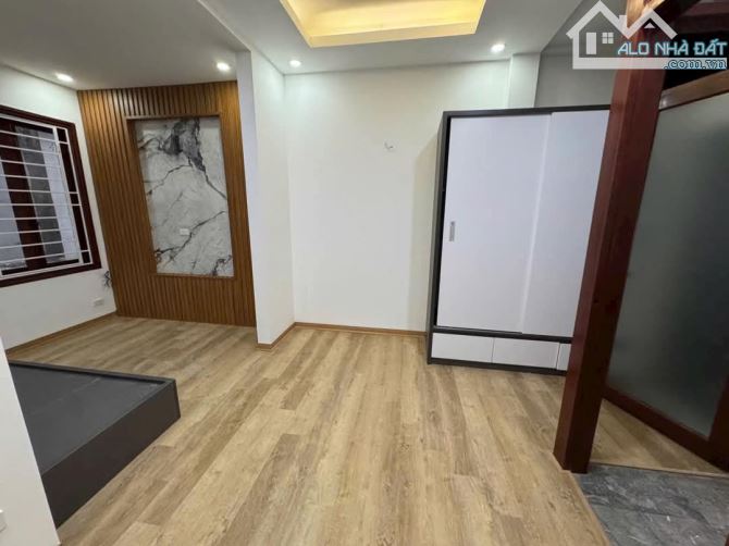 BÁN NHÀ MỚI –NGÕ 272 TRẦN KHÁT CHÂN - THANG MÁY – DT: 55m² , 5 Tầng, MT-5m – NGÕ THÔNG. - 3