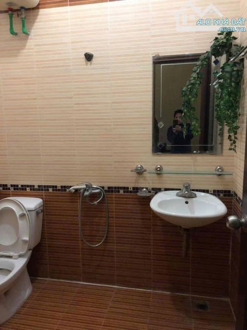 Chính chủ bán gấp nhà kề ô tô ngõ 90 Hoàng Ngân, Cầu Giấy. 45m2 – 5 tầng, MT4,5m,11,65 tỷ - 3