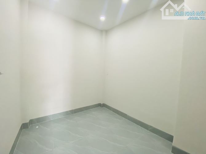 QUẬN 6 - SIÊU PHẨM NGAY CHỢ PHÚ LÂM – NHÀ 3 TẦNG ĐẸP LUNG LINH – CHỈ 4.999 TỶ - FULL NỘI T - 3