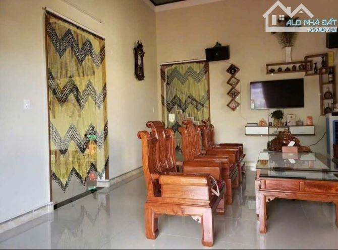 Nhà Hẻm 3M Trường Chinh, Nhơn Hưng, Tx An Nhơn DT 245m2 ngang 9.5m Giá 1tỉ 990 triệu - 3