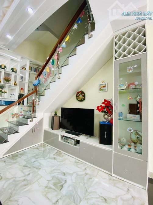 Bán nhà đẹp Đào Tông Nguyên Nhà Bè 4 tầng full nội thăt chỉ 6.2 tỷ - 3